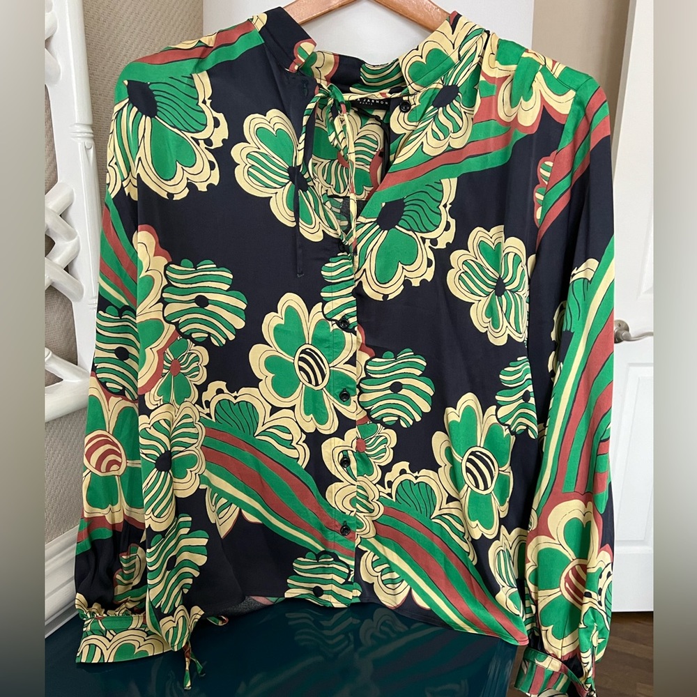 Tara Jarmon Clemson blouse in Nocurine - Picture 3 of 10